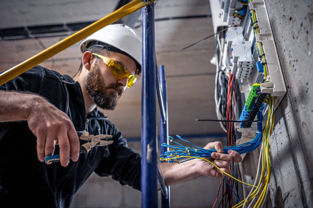 Best Electrical Contractors for Businesses  in Sterling Heights, MI